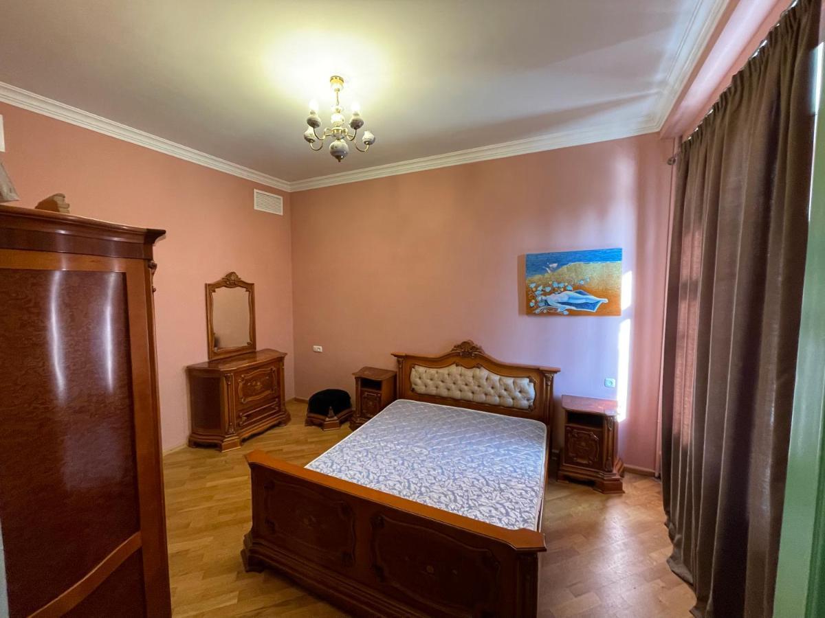 X Hotel Єреван Екстер'єр фото