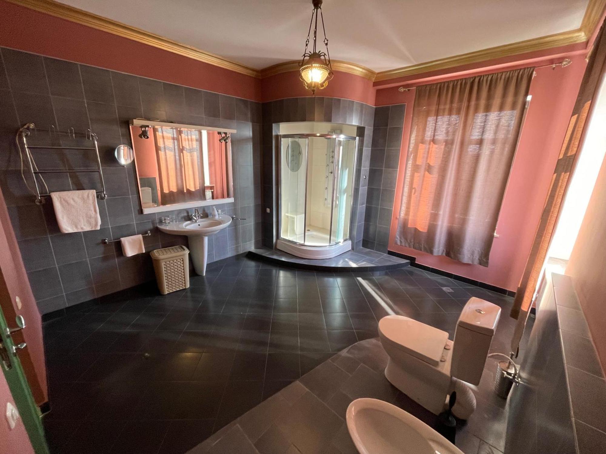 X Hotel Єреван Номер фото